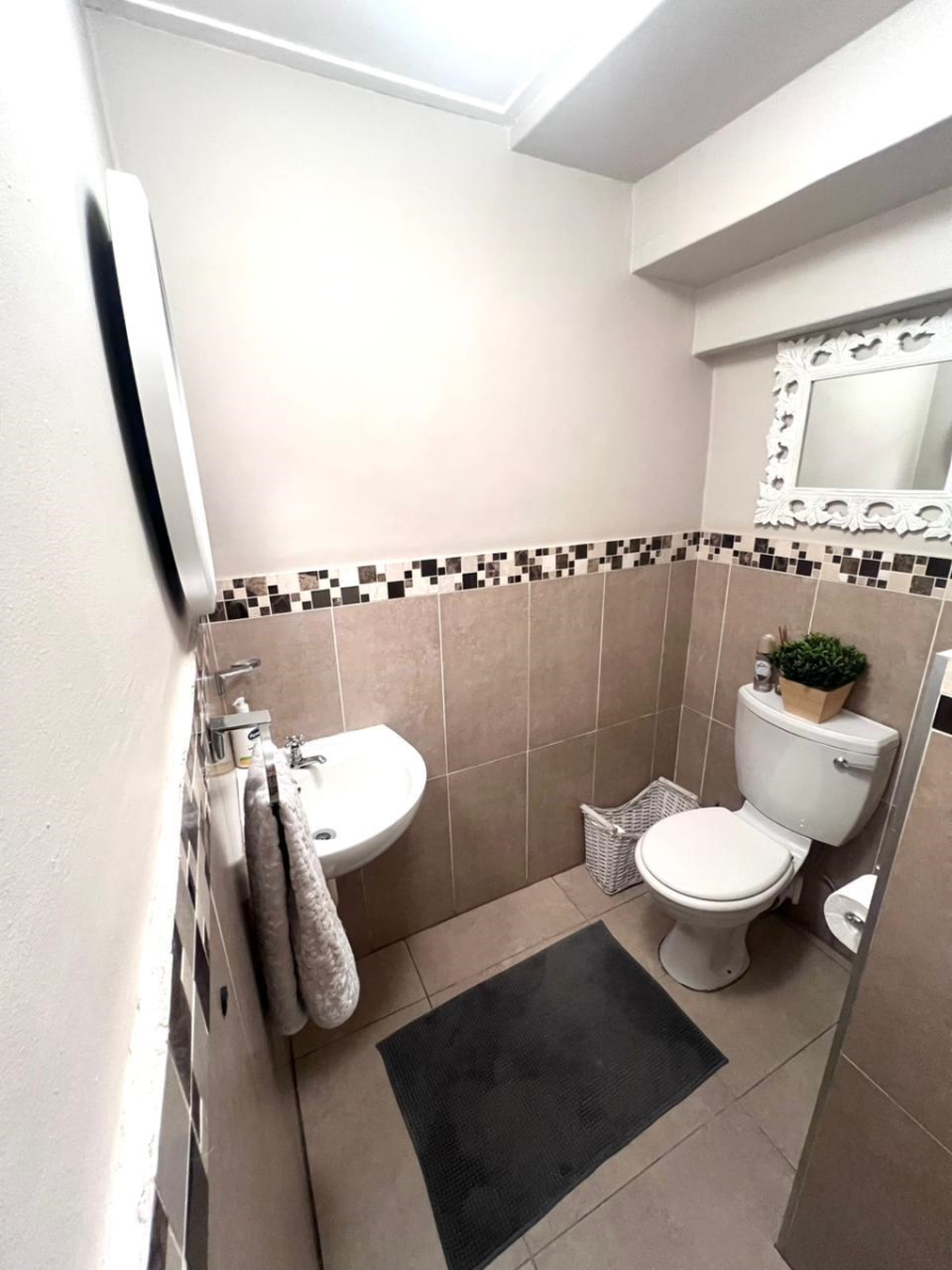 4 Bedroom Property for Sale in Cashan North West
